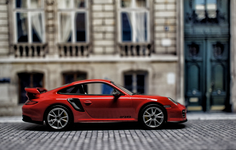 Illustration for article titled Teutonic Tuesday: Rennsport mit Aufladung